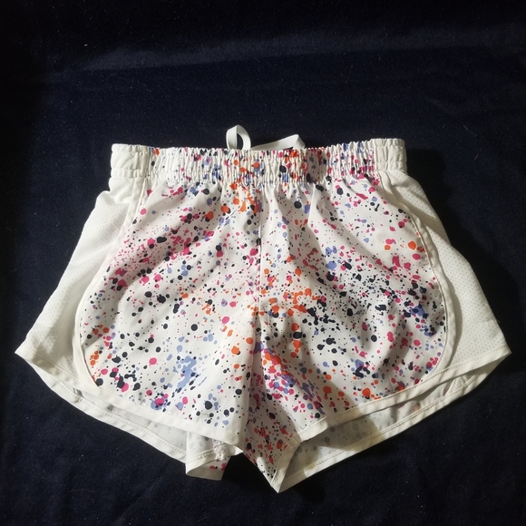 Hodgepodge 4T clothes- Gerber, Garanimals, etc. - Picture 15 of 15